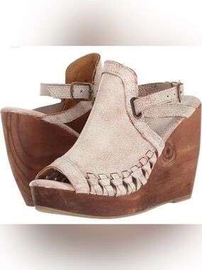 Very Volatile Women's Carry Wedge Sandal